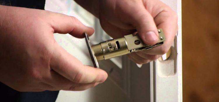 Front door lock repair in Queen Elizabeth